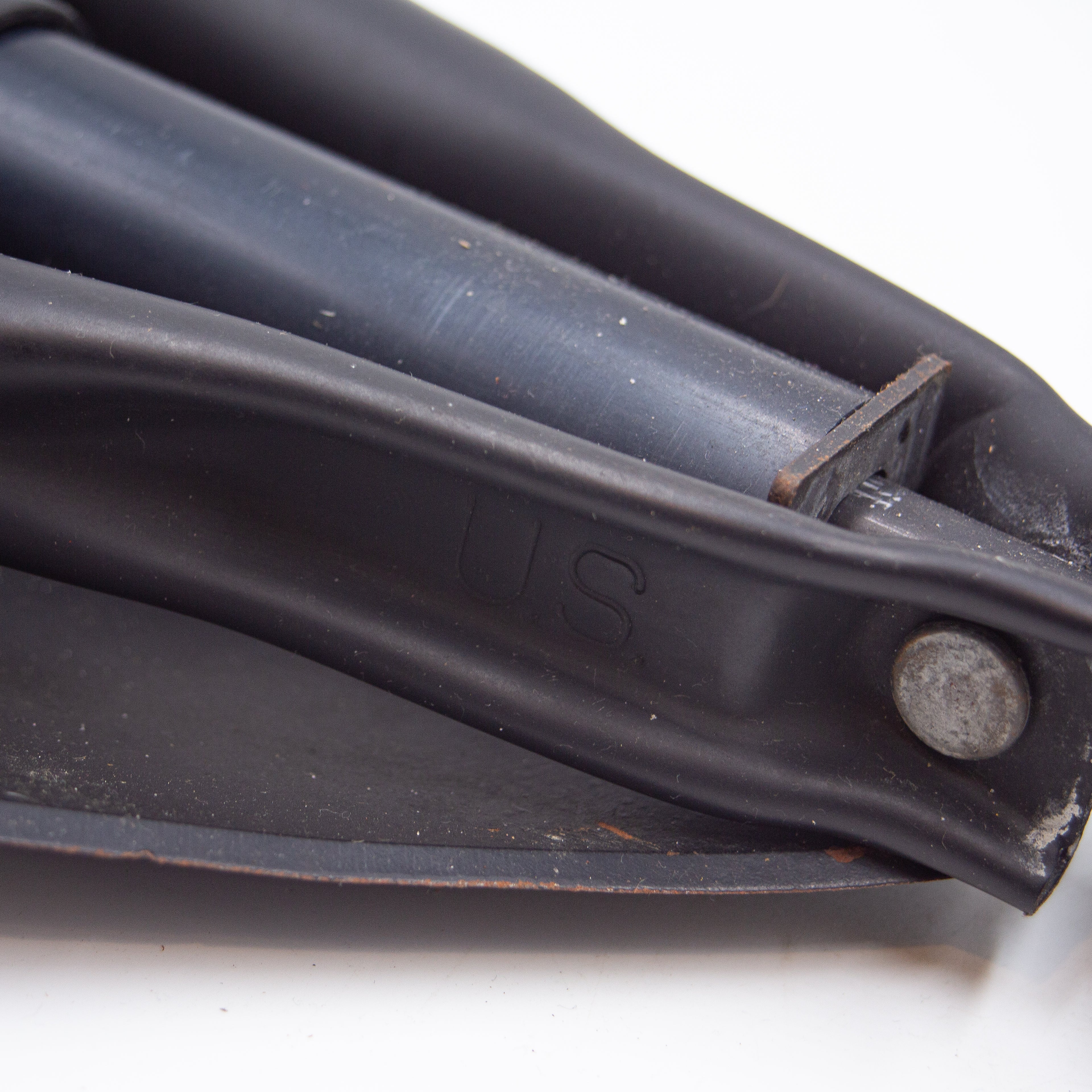 1980s Genuine US Army Tri-Fold Entrenching Tool (E-Tool) Shovel - Image 2